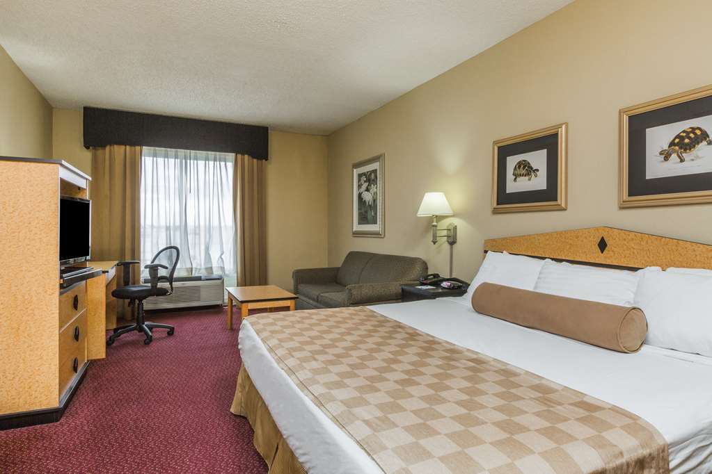 Stay Express Inn & Suites New Orleans Room photo